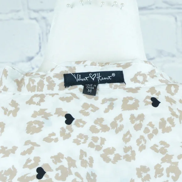 NEW! VELVET HEART Animal & Heart Print Button Up… - Picture 6 of 7